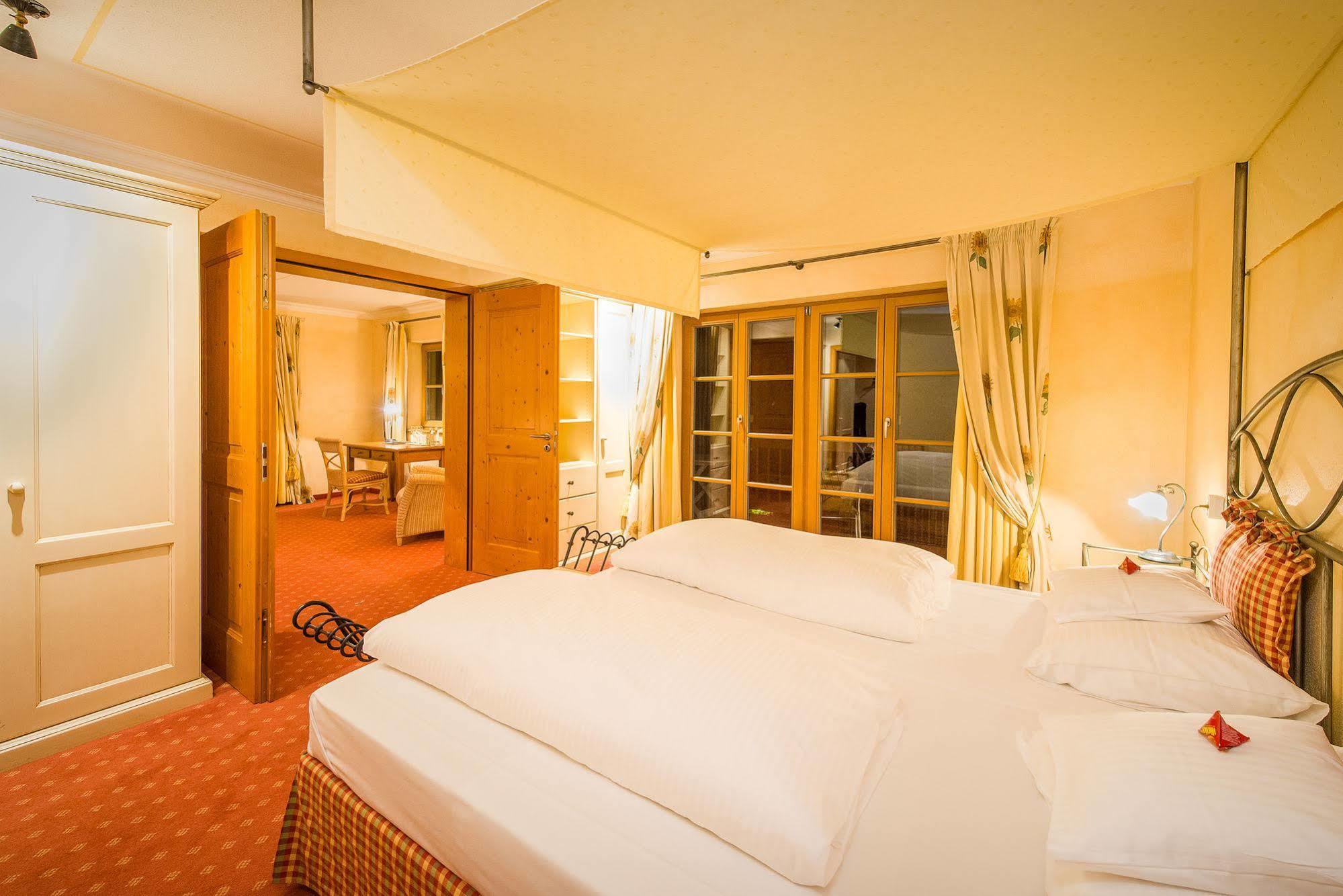 Hotel Und Landgasthof Altwirt Großhartpenning Εξωτερικό φωτογραφία