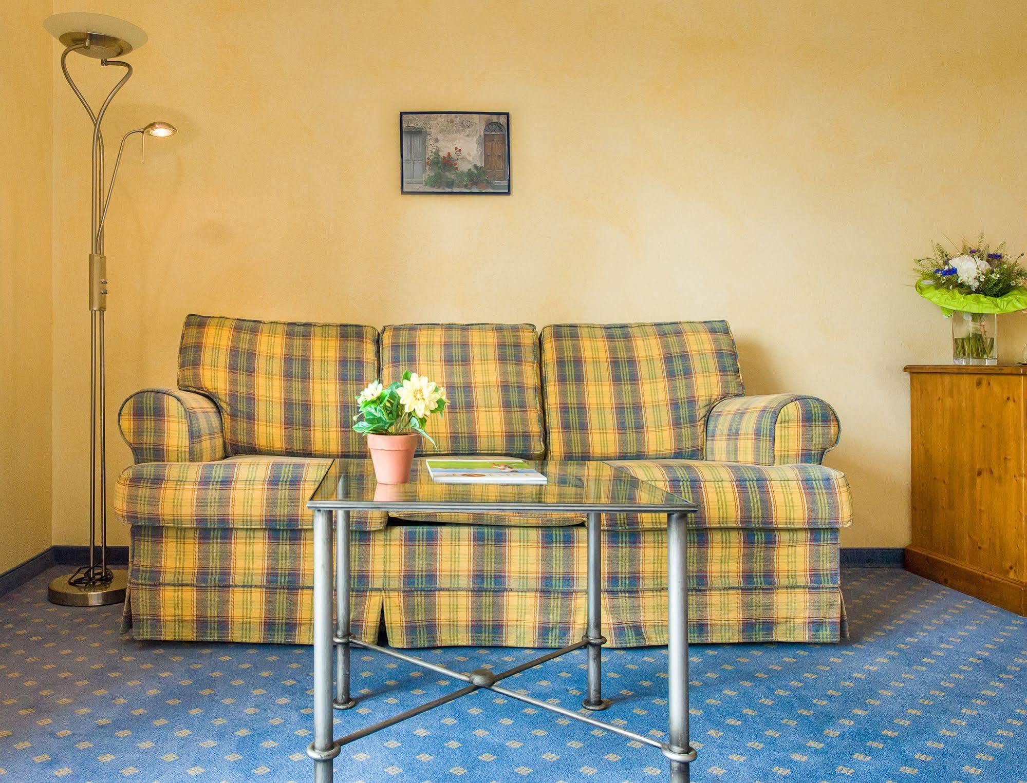 Hotel Und Landgasthof Altwirt Großhartpenning Εξωτερικό φωτογραφία